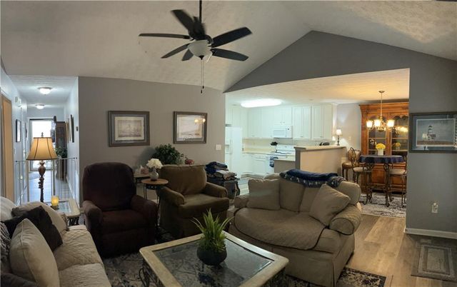 958 Village View Circle, Loganville, GA 30052