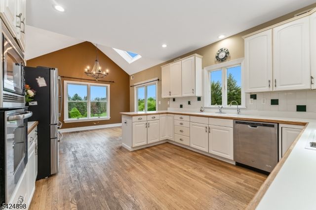 1 Delaware Rd, Readington Twp., NJ 08889