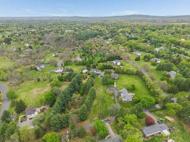 1 Delaware Rd, Readington Twp., NJ 08889