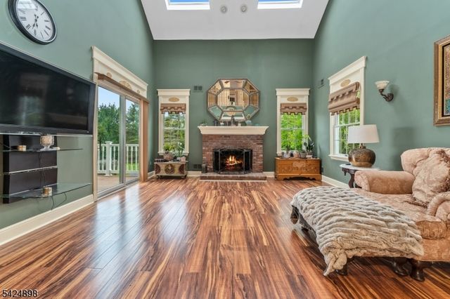 1 Delaware Rd, Readington Twp., NJ 08889