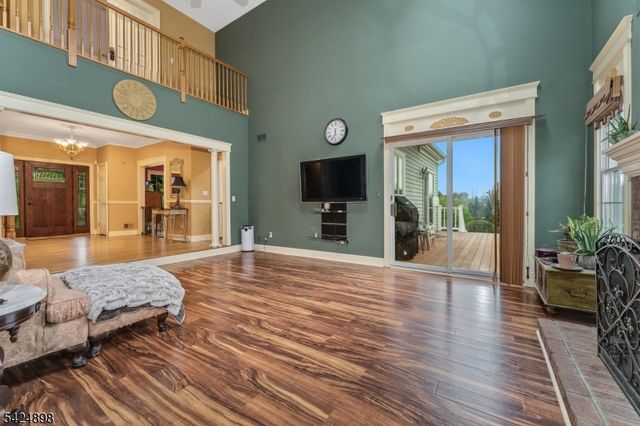 1 Delaware Rd, Readington Twp., NJ 08889