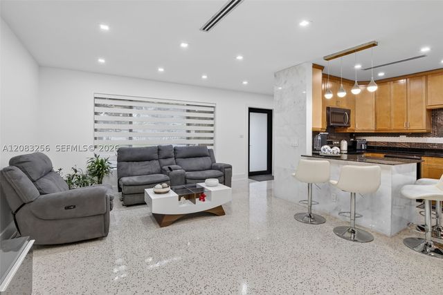 20310 NE 14th Ave, Miami, FL 33179