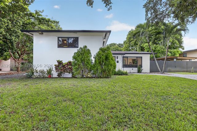 20310 NE 14th Ave, Miami, FL 33179
