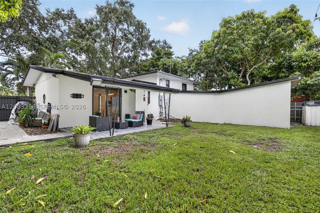 20310 NE 14th Ave, Miami, FL 33179