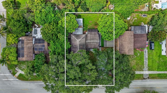 20310 NE 14th Ave, Miami, FL 33179