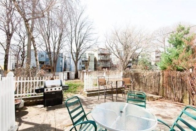 837.5 E 2nd St 1, Boston, MA 02127