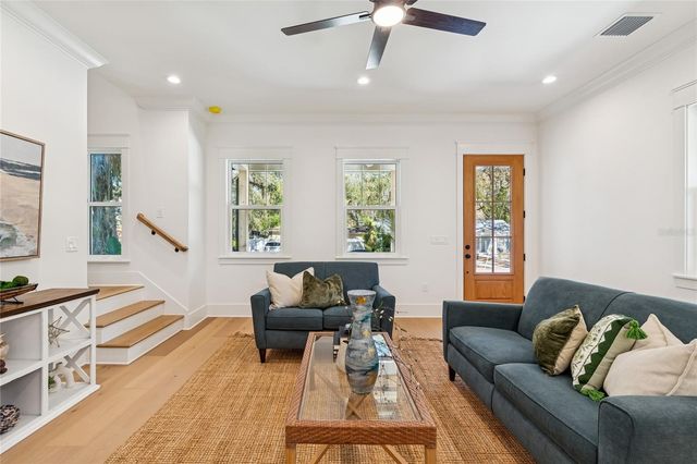 1709 E HENRY AVENUE, Tampa, FL 33610