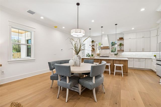 1709 E HENRY AVENUE, Tampa, FL 33610