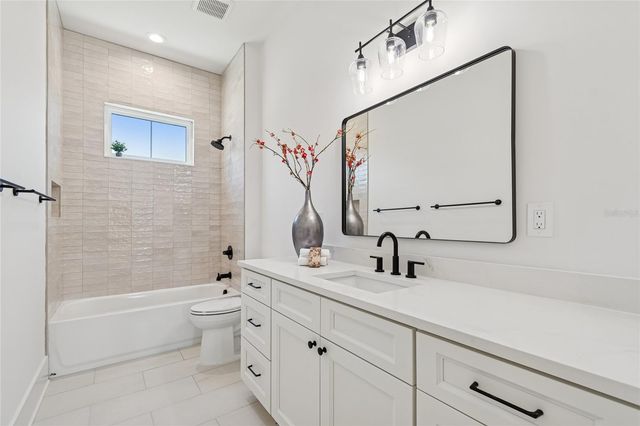 1709 E HENRY AVENUE, Tampa, FL 33610