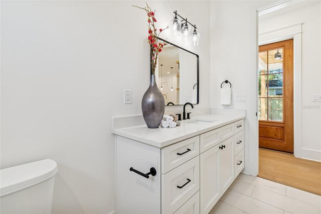 1709 E HENRY AVENUE, Tampa, FL 33610