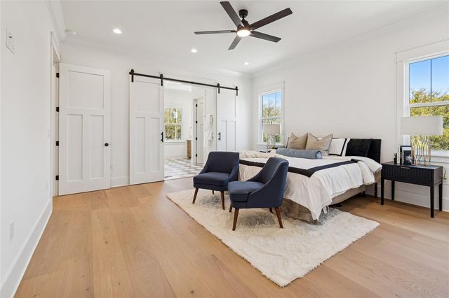 1709 E HENRY AVENUE, Tampa, FL 33610