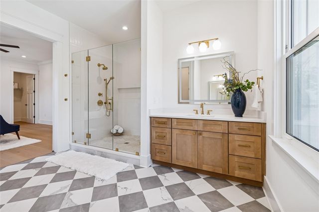 1709 E HENRY AVENUE, Tampa, FL 33610