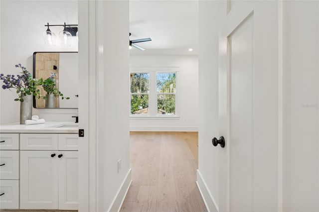 1709 E HENRY AVENUE, Tampa, FL 33610