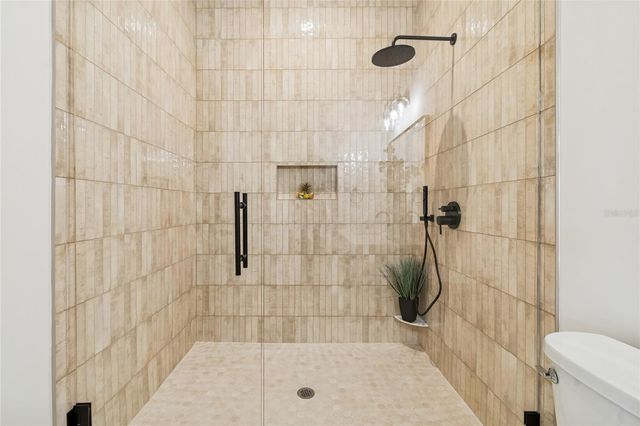 1709 E HENRY AVENUE, Tampa, FL 33610