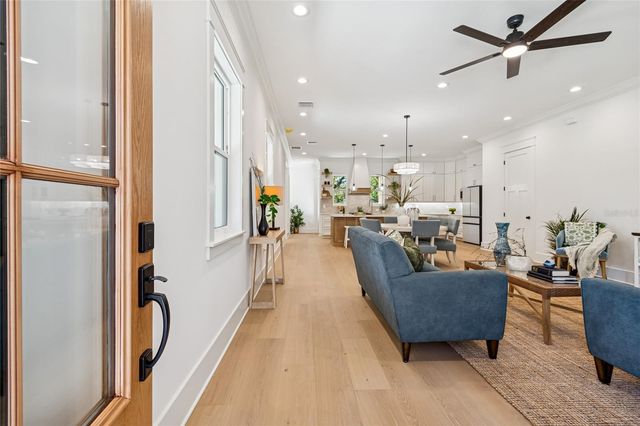 1709 E HENRY AVENUE, Tampa, FL 33610