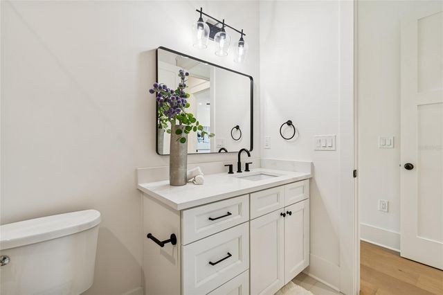 1709 E HENRY AVENUE, Tampa, FL 33610