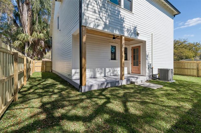 1709 E HENRY AVENUE, Tampa, FL 33610
