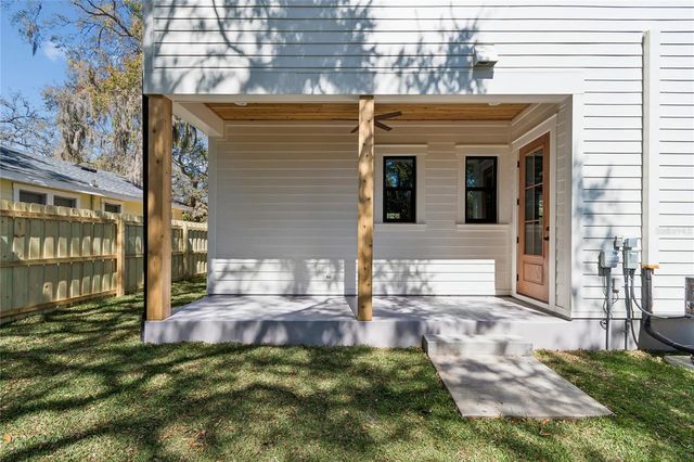 1709 E HENRY AVENUE, Tampa, FL 33610