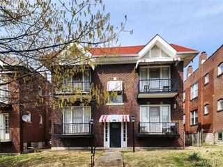 3969 Potomac Street 1W, St Louis, MO 63116