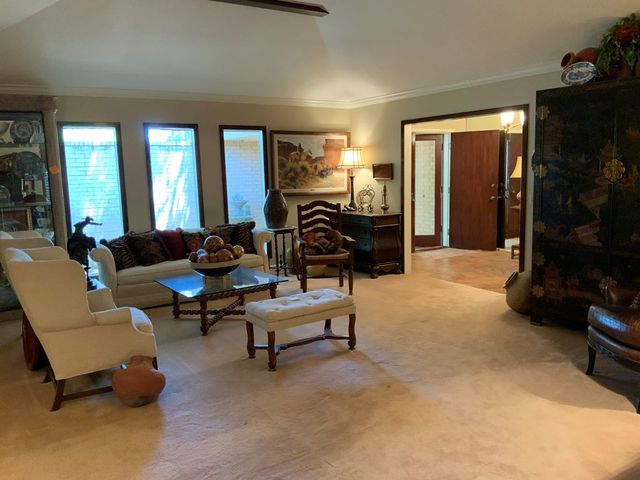 2927 Kirkwood Dr, Odessa, TX 79762