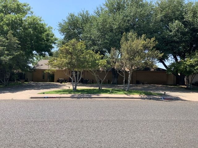 2927 Kirkwood Dr, Odessa, TX 79762