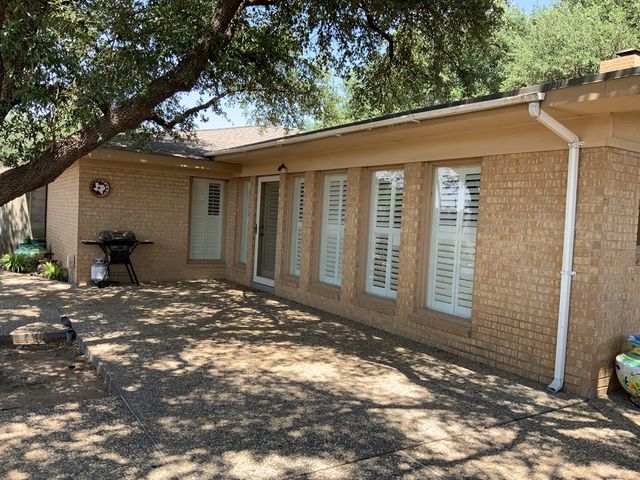 2927 Kirkwood Dr, Odessa, TX 79762