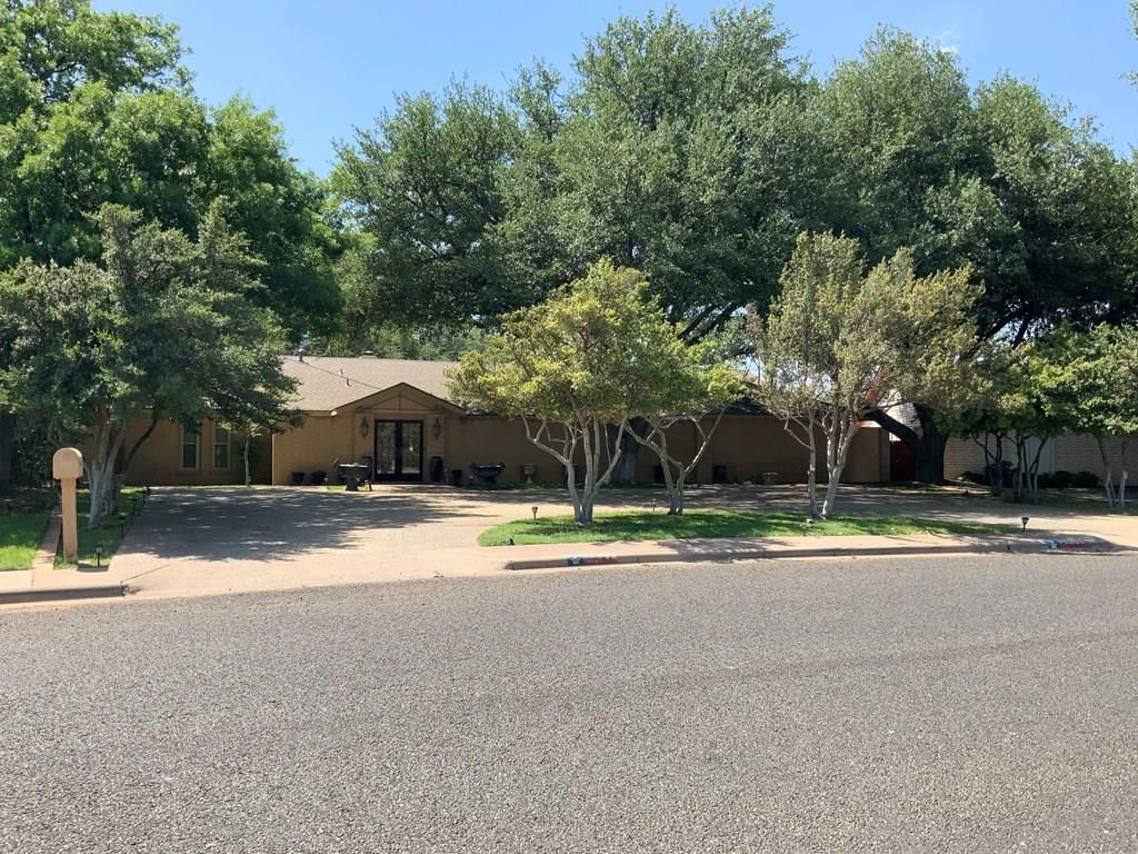 2927 Kirkwood Dr, Odessa, TX 79762