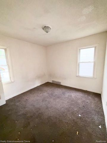 18282 Stout Street, Detroit, MI 48219