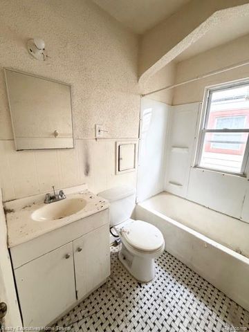 18282 Stout Street, Detroit, MI 48219
