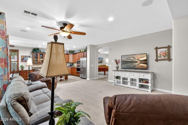 2762 E CAROB Drive, Gilbert, AZ 85298