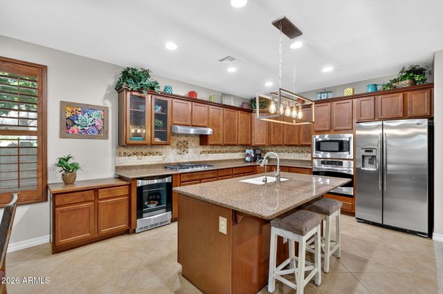 2762 E CAROB Drive, Gilbert, AZ 85298