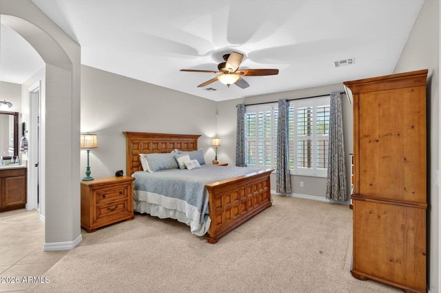 2762 E CAROB Drive, Gilbert, AZ 85298