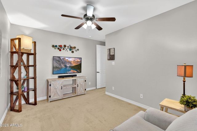 2762 E CAROB Drive, Gilbert, AZ 85298