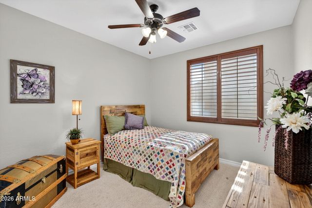 2762 E CAROB Drive, Gilbert, AZ 85298