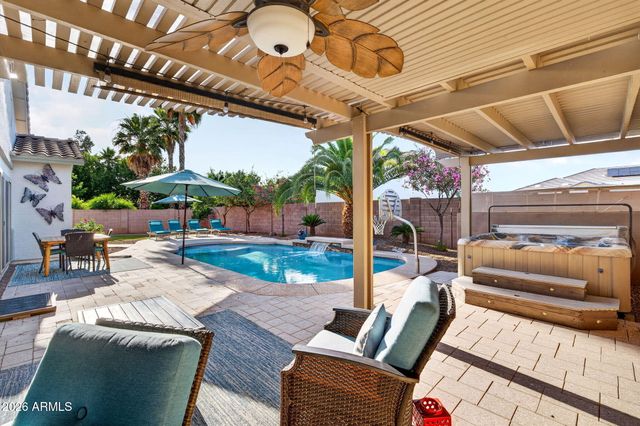 2762 E CAROB Drive, Gilbert, AZ 85298