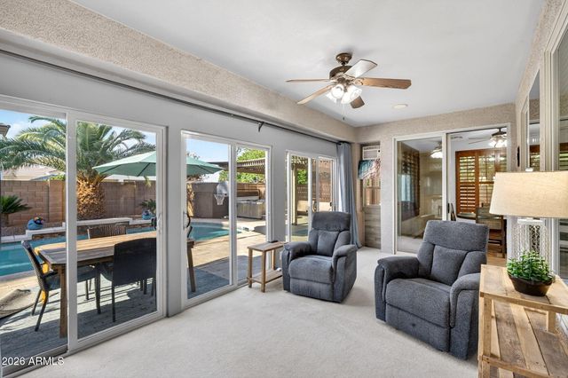 2762 E CAROB Drive, Gilbert, AZ 85298