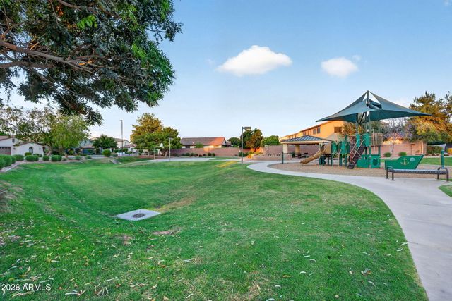 2762 E CAROB Drive, Gilbert, AZ 85298