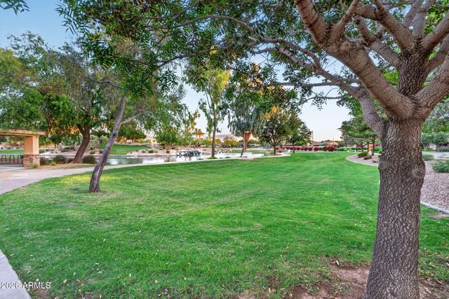 2762 E CAROB Drive, Gilbert, AZ 85298