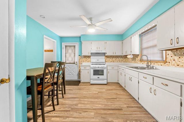 323 Brookside Drive, Caseyville, IL 62232