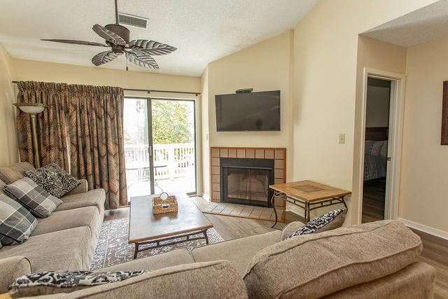 116 Westhill Cir Apt 9H, Myrtle Beach, SC 29572