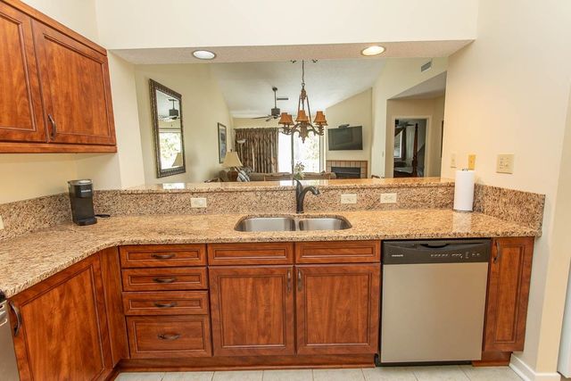 116 Westhill Cir Apt 9H, Myrtle Beach, SC 29572