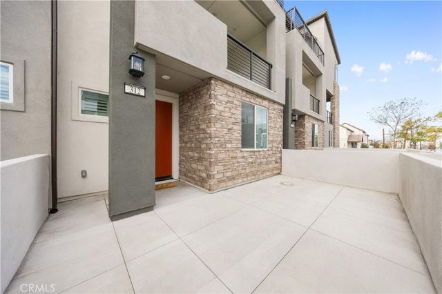 312 Tank, Irvine, CA 92618