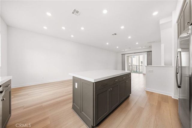 312 Tank, Irvine, CA 92618