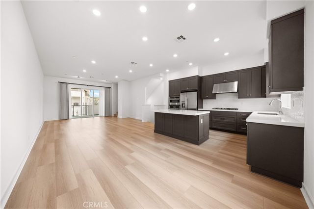 312 Tank, Irvine, CA 92618