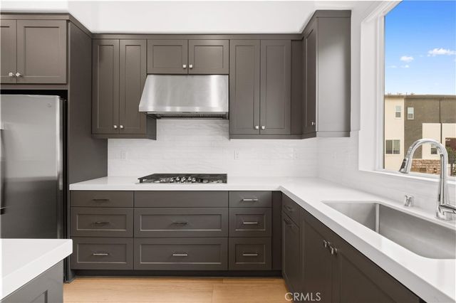 312 Tank, Irvine, CA 92618