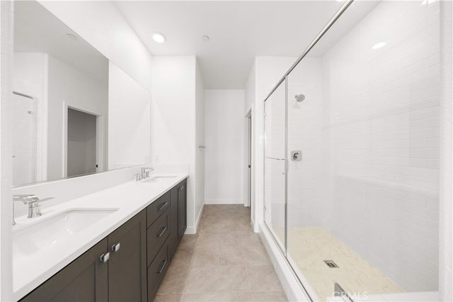 312 Tank, Irvine, CA 92618