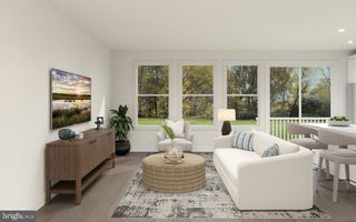 21 GRAYSON LN, Downingtown, PA 19335