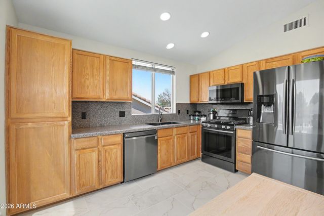 1017 W LEAH Lane, Gilbert, AZ 85233