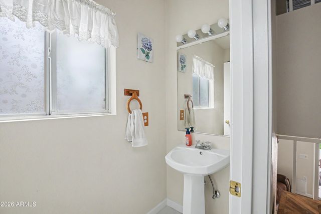 1017 W LEAH Lane, Gilbert, AZ 85233