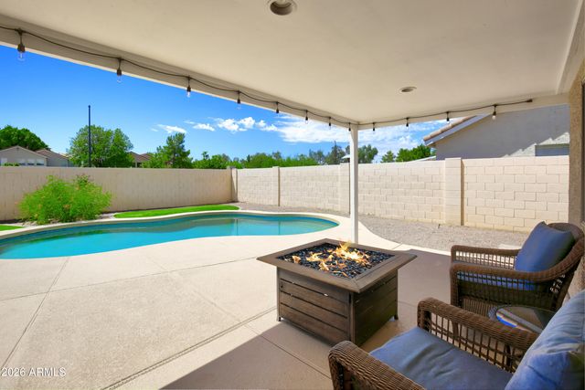 1017 W LEAH Lane, Gilbert, AZ 85233
